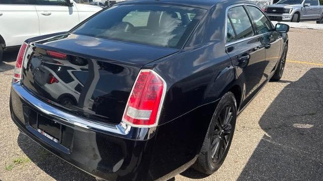 2014 Chrysler 300 Base