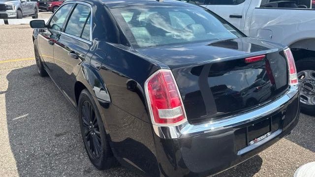 2014 Chrysler 300 Base