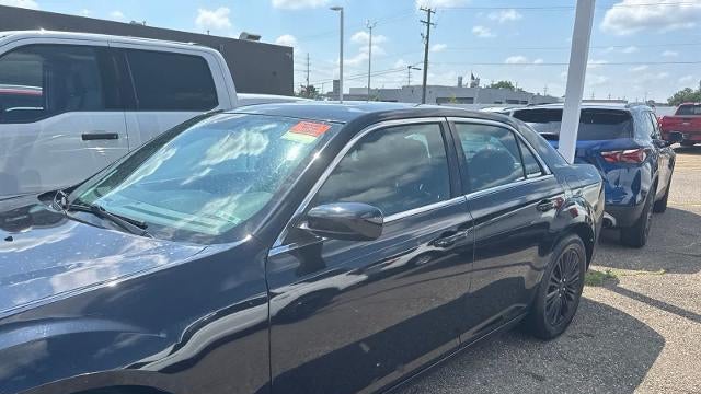 2014 Chrysler 300 Base