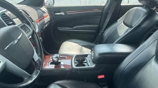 2014 Chrysler 300 Base
