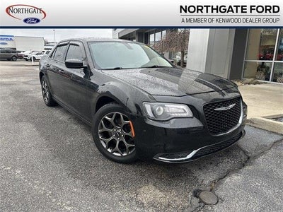2018 Chrysler 300 AWD Touring 4DR Sedan