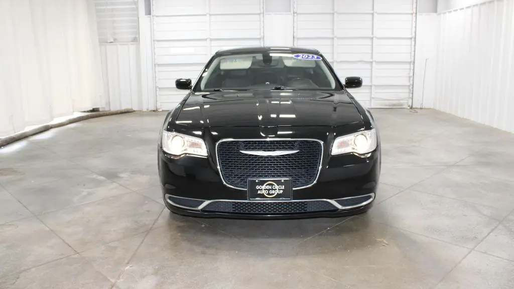 2023 Chrysler 300 Touring