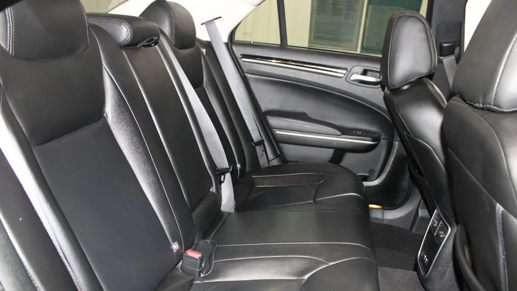 2023 Chrysler 300 Touring