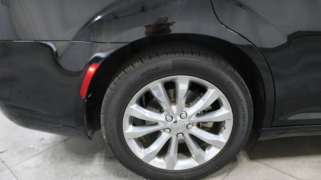 2023 Chrysler 300 Touring