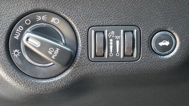 2023 Chrysler 300 Touring L