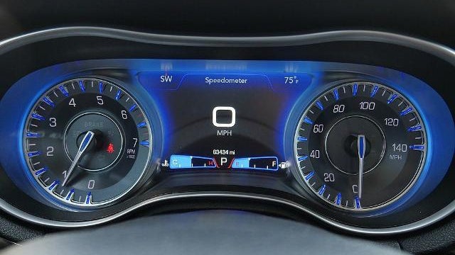 2023 Chrysler 300 Touring L