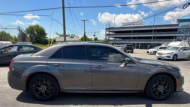 2022 Chrysler 300 Touring L