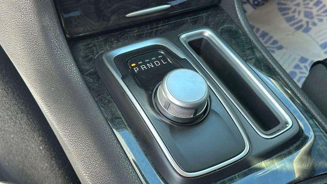 2022 Chrysler 300 Touring L