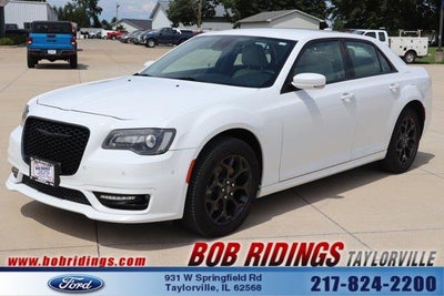 2023 Chrysler 300 AWD Touring L 4DR Sedan