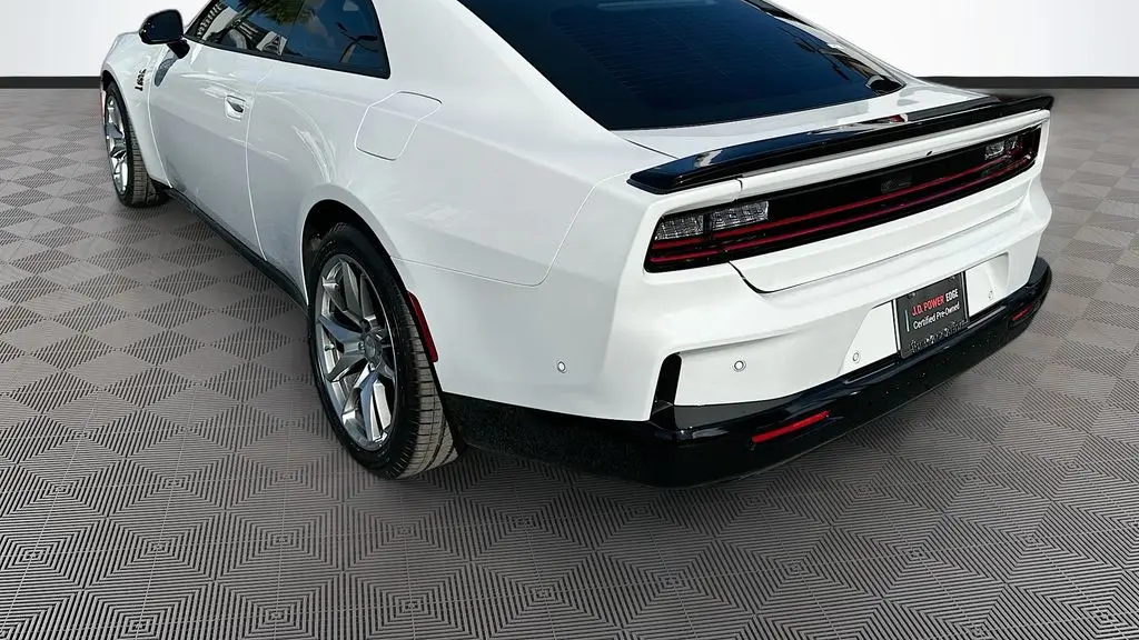 2025 Dodge Charger Daytona Scat Pack