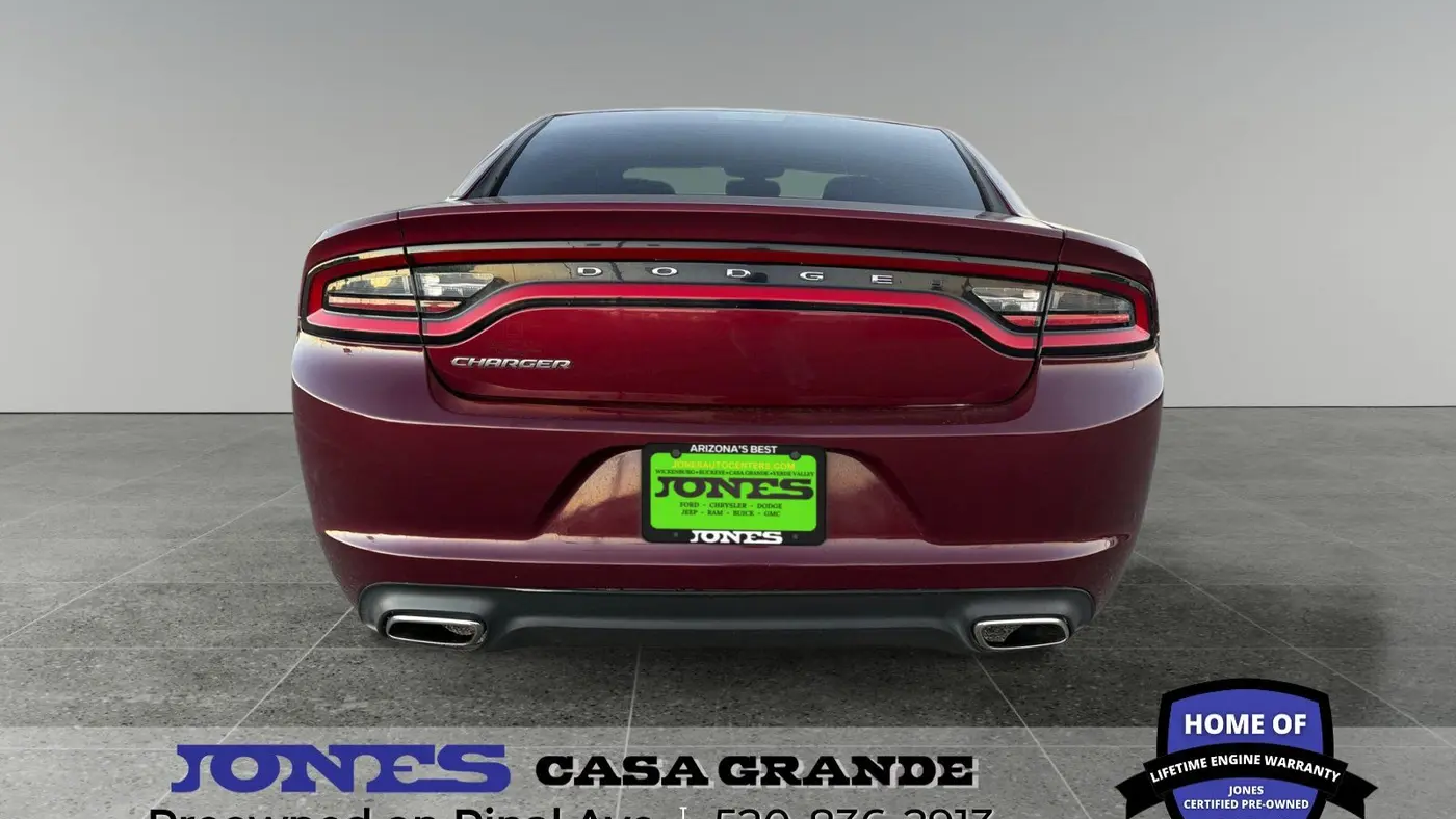 2017 Dodge Charger SE
