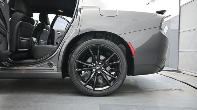 2017 Dodge Charger SE