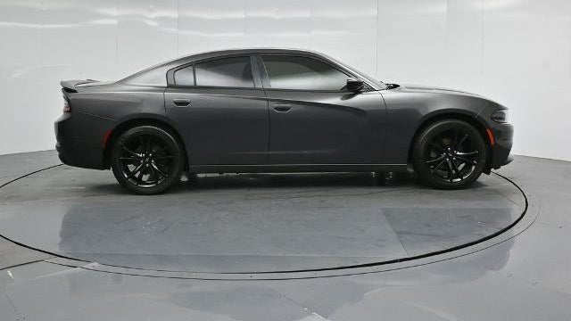 2017 Dodge Charger SE