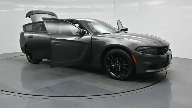 2017 Dodge Charger SE