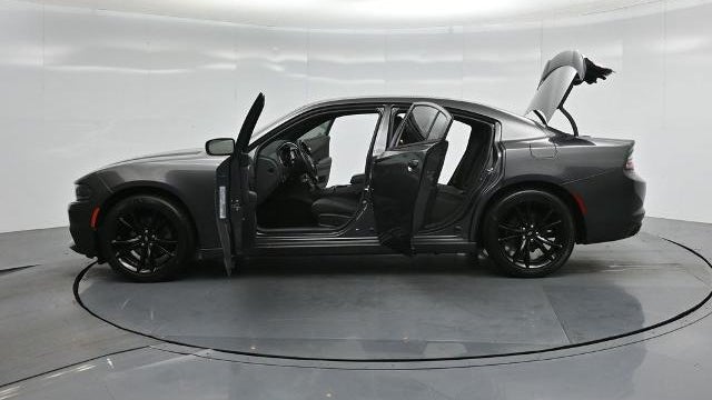 2017 Dodge Charger SE