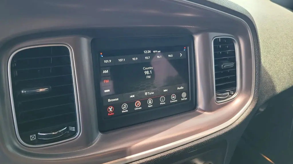 2020 Dodge Charger SXT