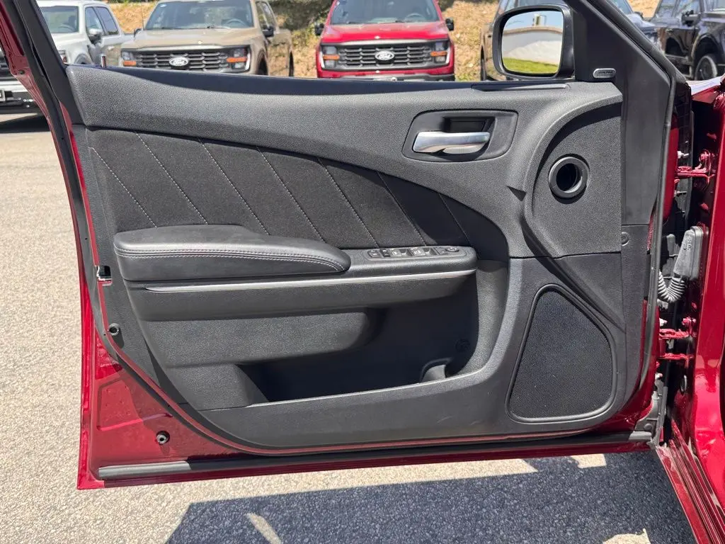 2023 Dodge Charger - $24,251