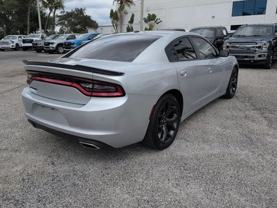 2020 Dodge Charger SXT 4DR Sedan