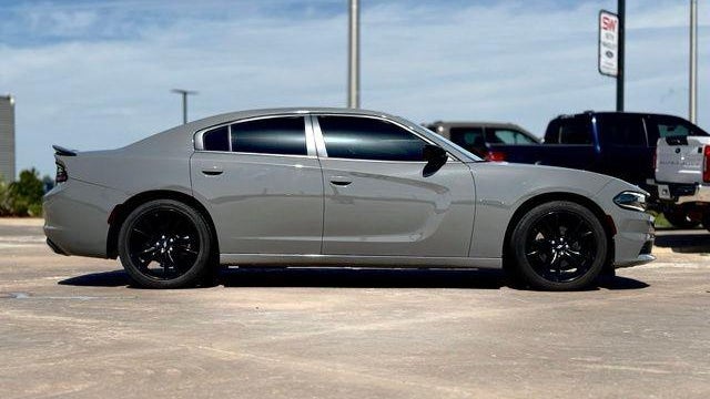 2018 Dodge Charger SXT