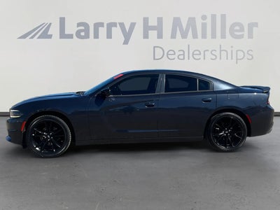 2017 Dodge Charger SE 4DR Sedan