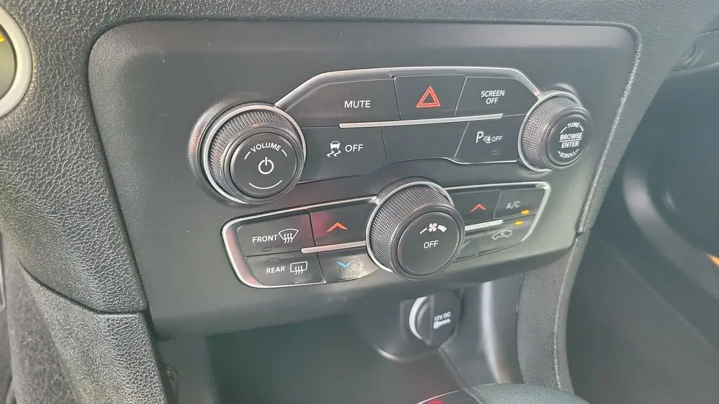 2020 Dodge Charger SXT