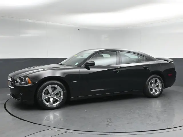 2013 Dodge Charger - $13,999