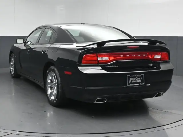 2013 Dodge Charger - $13,999