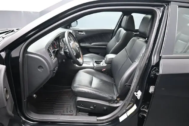 2013 Dodge Charger - $13,999