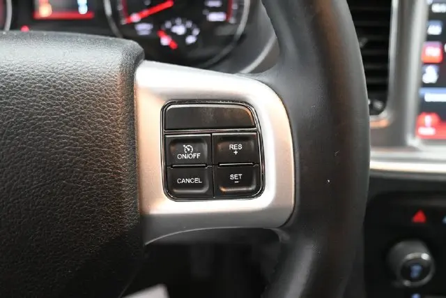 2013 Dodge Charger - $13,999