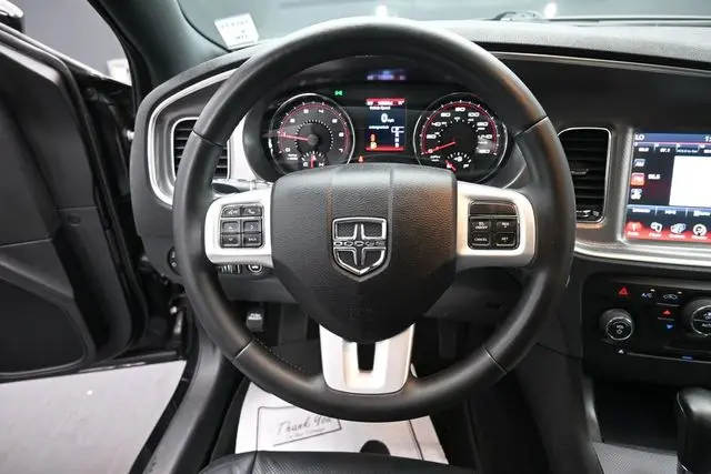 2013 Dodge Charger - $13,999
