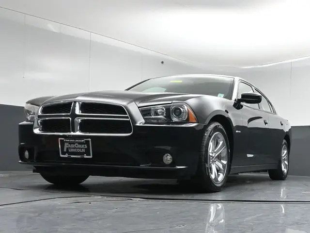 2013 Dodge Charger - $13,999