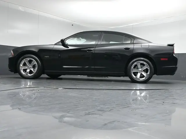 2013 Dodge Charger - $13,999