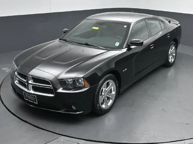 2013 Dodge Charger - $13,999