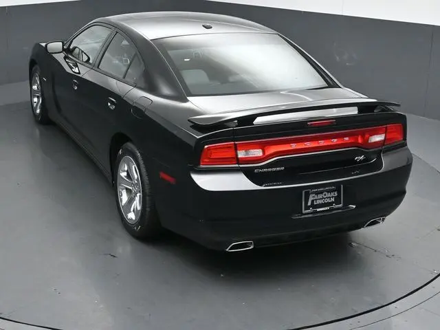 2013 Dodge Charger - $13,999