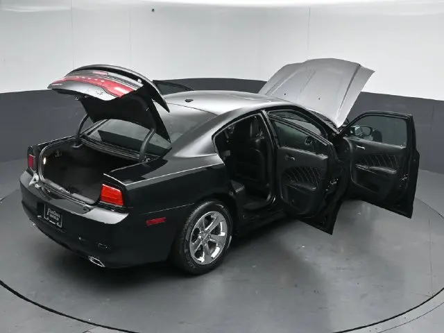 2013 Dodge Charger - $13,999
