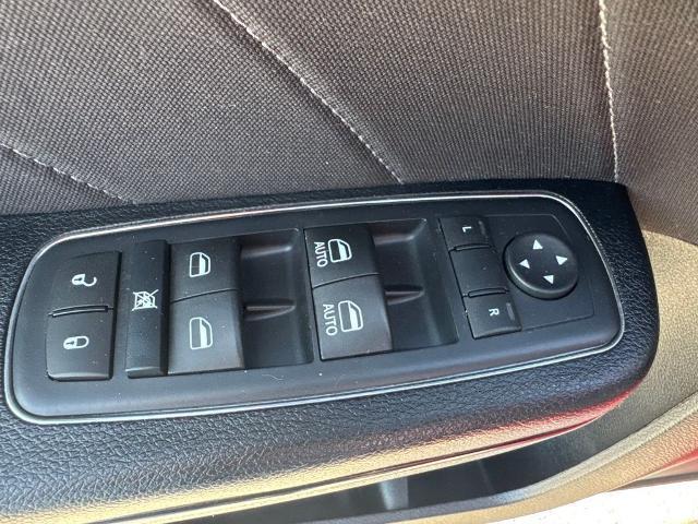 2016 Dodge Charger - $11,220