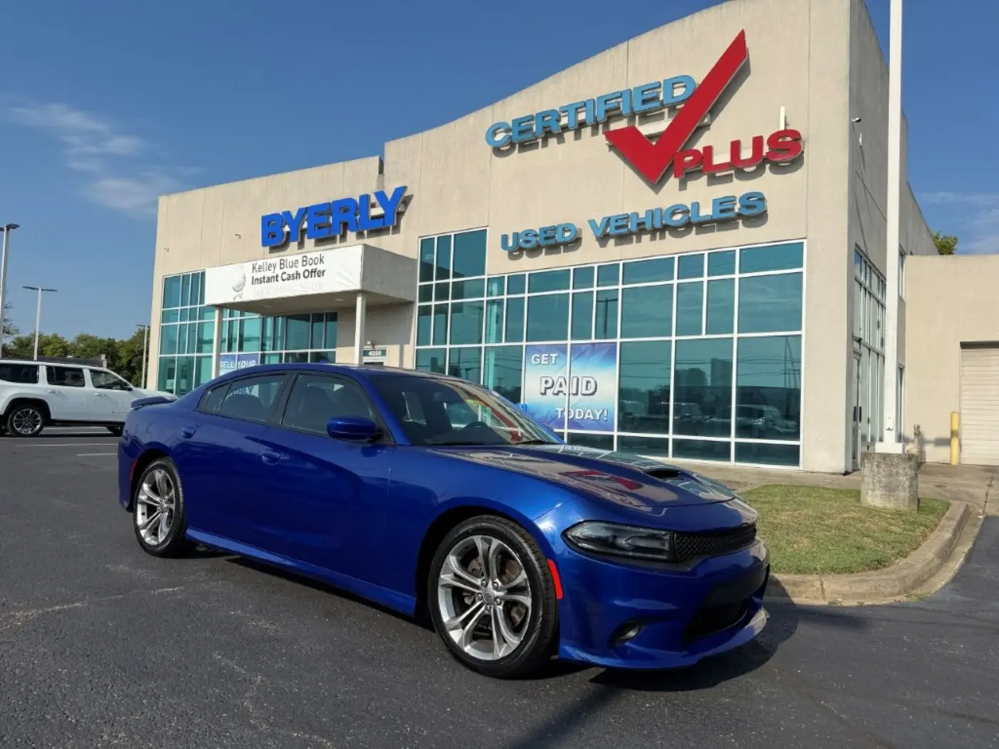 2020 Dodge Charger - $27,996