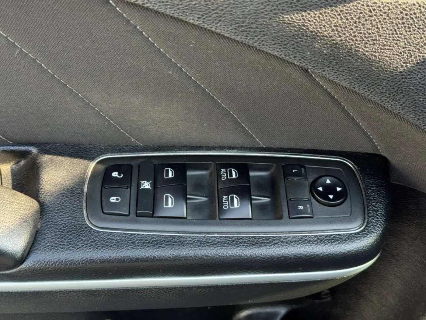 2020 Dodge Charger - $27,996
