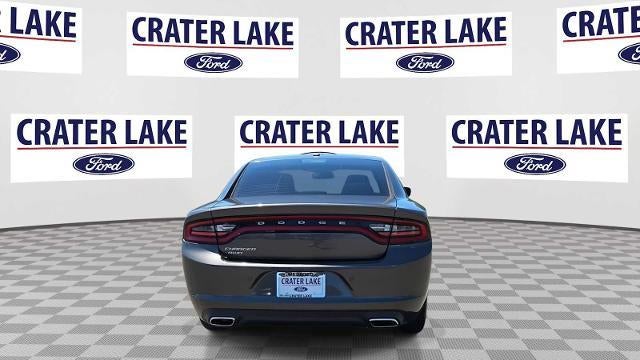 2016 Dodge Charger SE