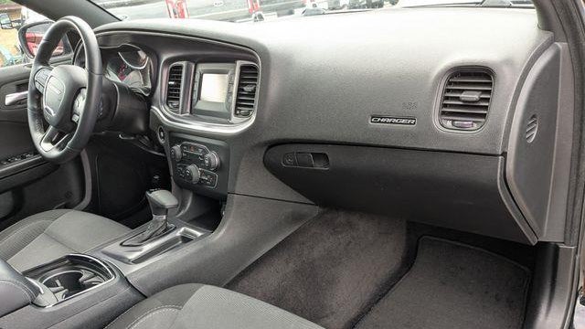2017 Dodge Charger SE