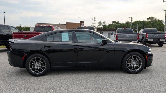 2017 Dodge Charger SE