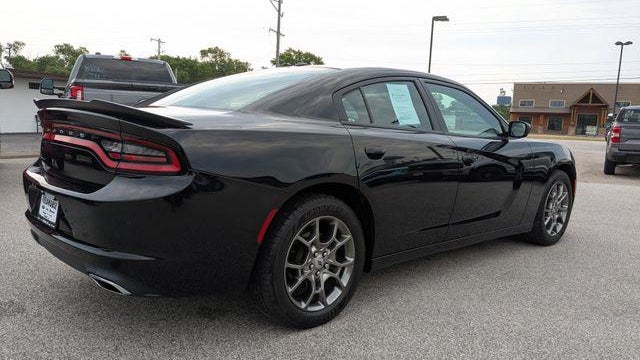 2017 Dodge Charger SE