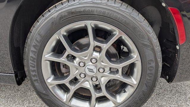 2017 Dodge Charger SE