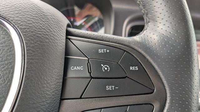 2017 Dodge Charger SE