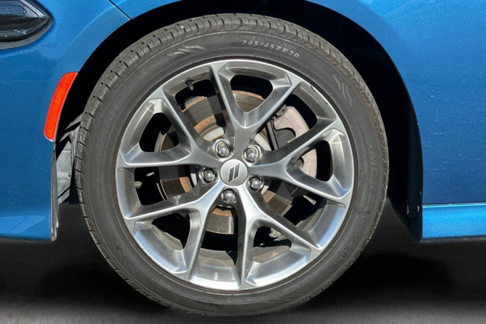 2020 Dodge Charger - $17,300
