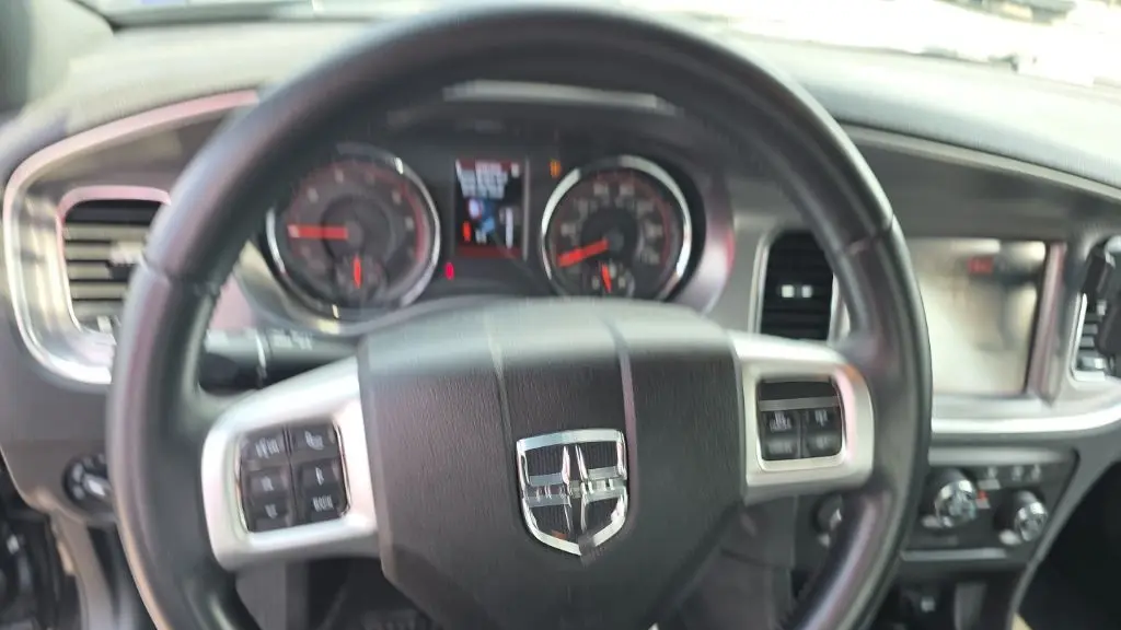 2013 Dodge Charger SXT