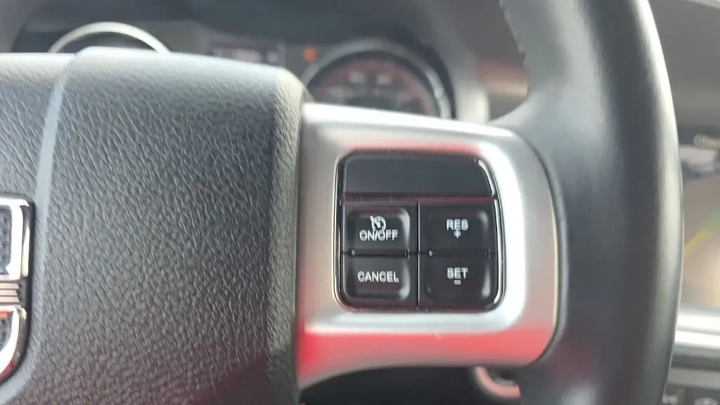 2013 Dodge Charger SXT