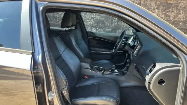 2013 Dodge Charger SXT