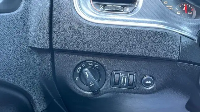 2013 Dodge Charger SXT