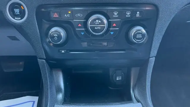 2013 Dodge Charger SXT